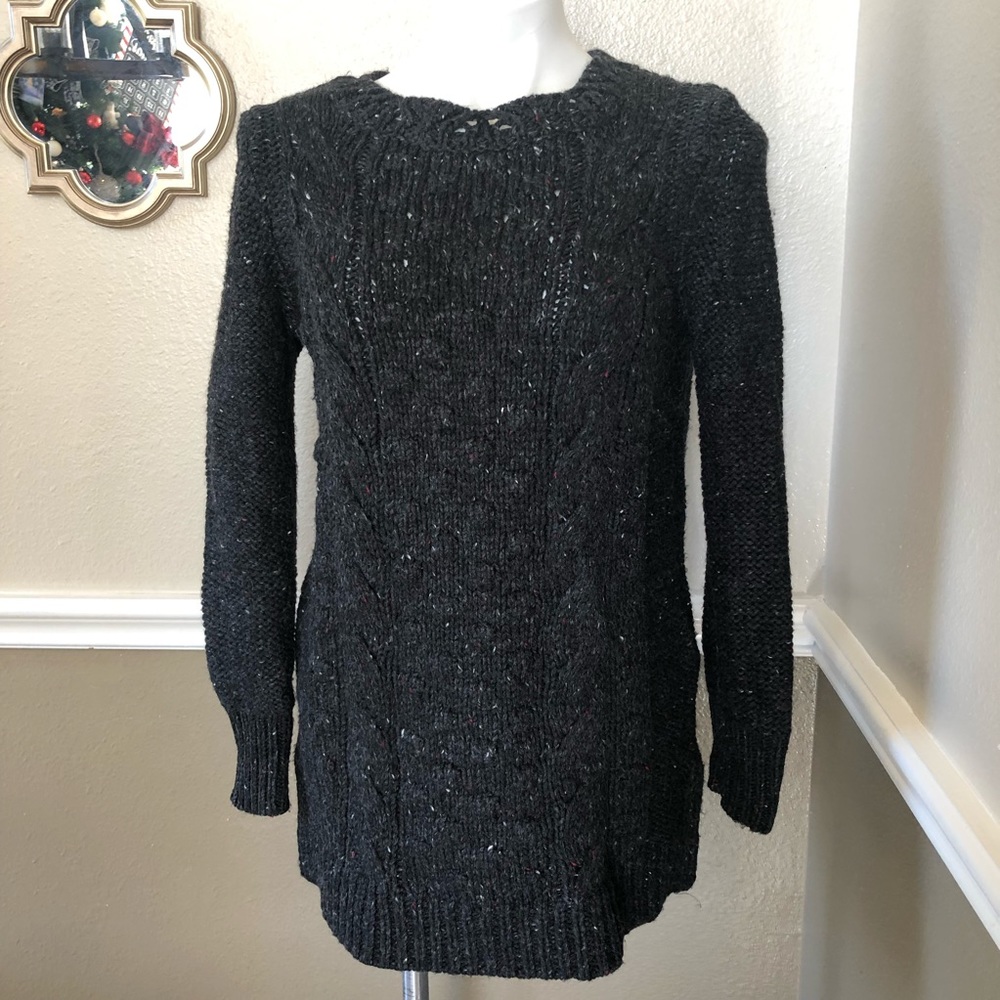 Ann Taylor chunky cable knit sweater grey size medium